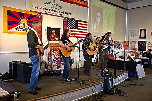 The Dharma Bums sing “Rangzen”